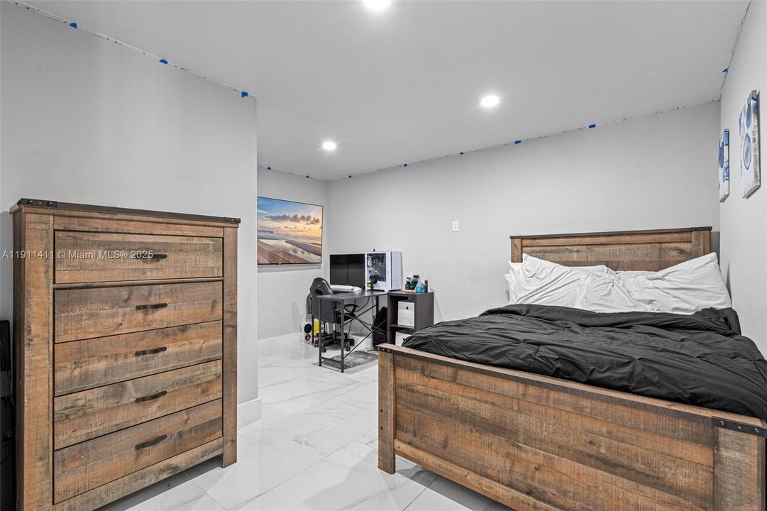 For Rent: $4,600 (4 beds, 2 baths, 2022 Square Feet)