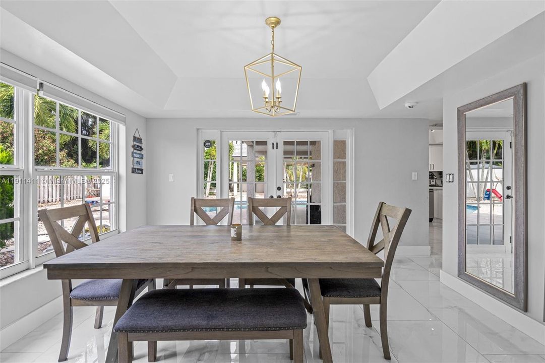 For Rent: $4,600 (4 beds, 2 baths, 2022 Square Feet)