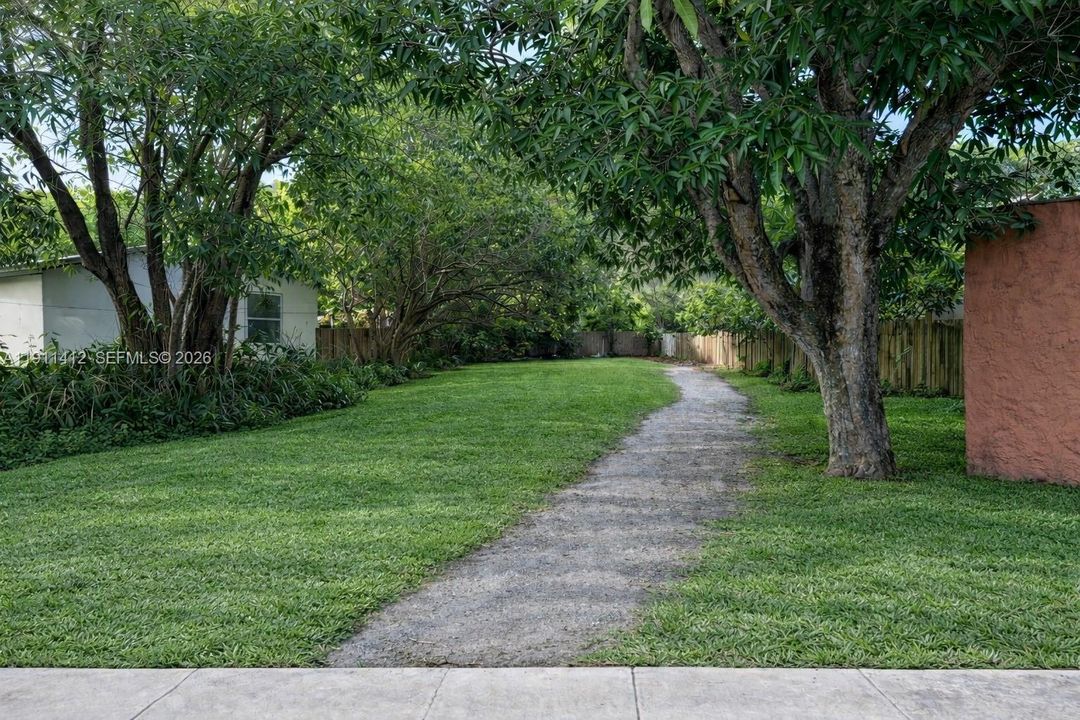 For Sale: $950,000 (153.00 acres)