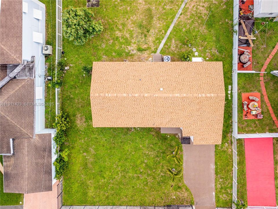 For Sale: $535,000 (3 beds, 2 baths, 1075 Square Feet)