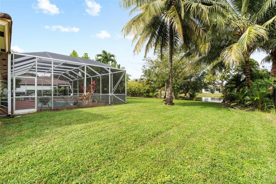 For Sale: $1,375,000 (4 beds, 3 baths, 2740 Square Feet)