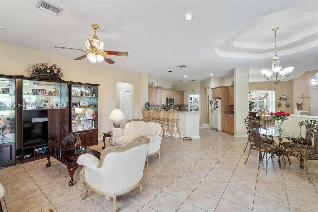 For Sale: $1,375,000 (4 beds, 3 baths, 2740 Square Feet)