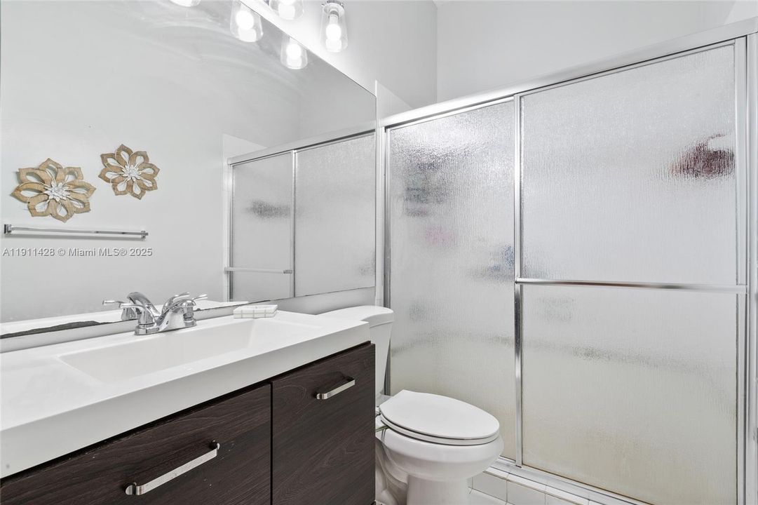 For Sale: $1,375,000 (4 beds, 3 baths, 2740 Square Feet)