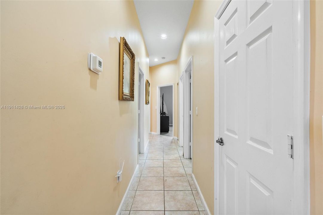 For Sale: $1,375,000 (4 beds, 3 baths, 2740 Square Feet)