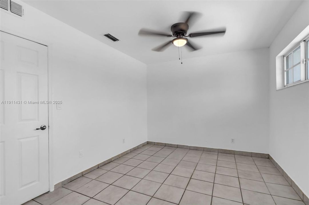 Active With Contract: $650,000 (4 beds, 3 baths, 1985 Square Feet)