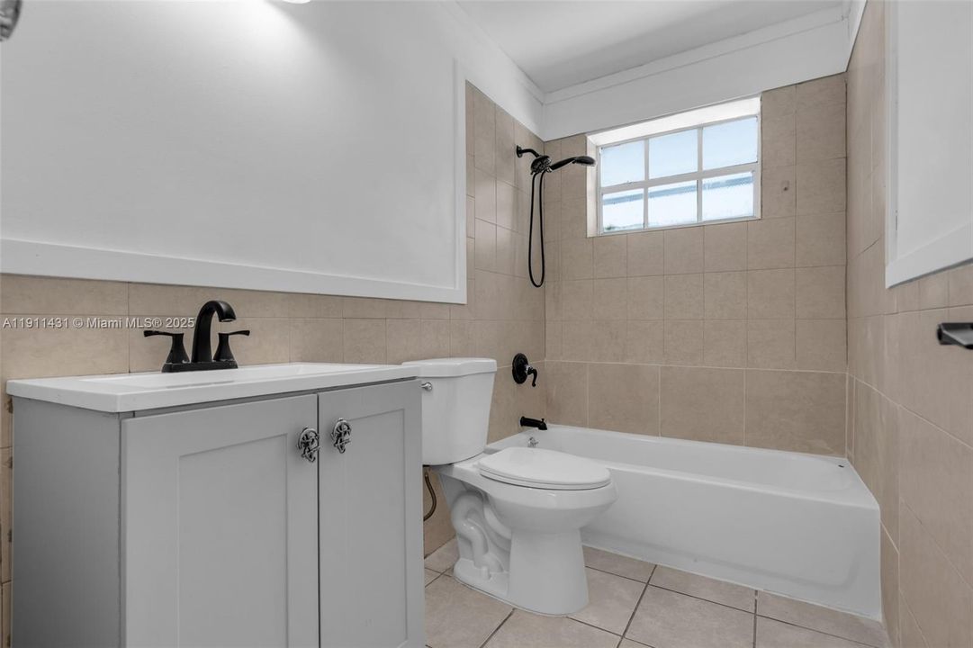 Active With Contract: $650,000 (4 beds, 3 baths, 1985 Square Feet)