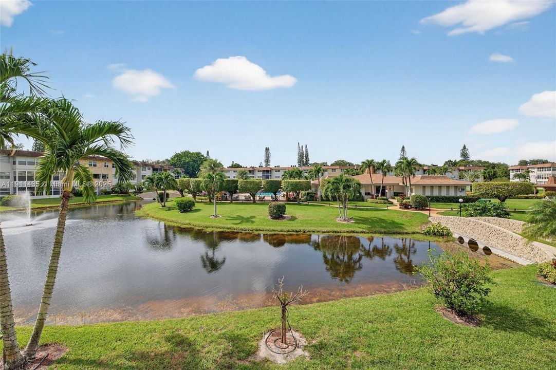 待售: $97,500 (1 贝兹, 1 浴室, 684 平方英尺)