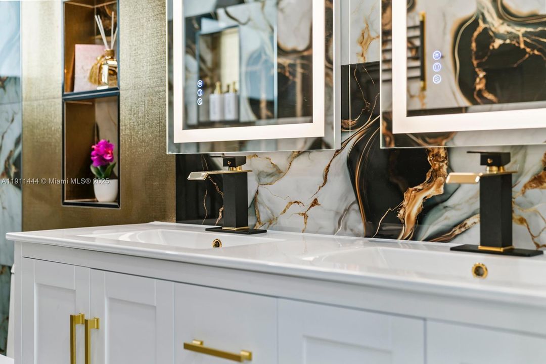 На продажу: $1,539,000 (4 спален, 3 ванн, 2528 Квадратных фут)