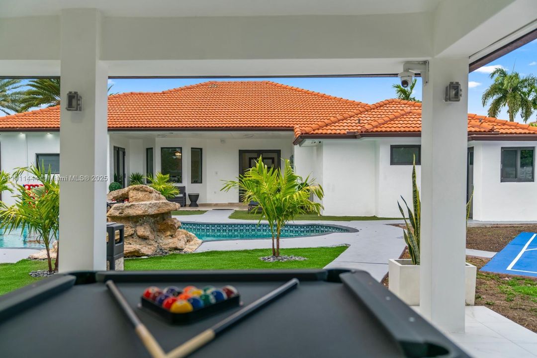 На продажу: $1,539,000 (4 спален, 3 ванн, 2528 Квадратных фут)