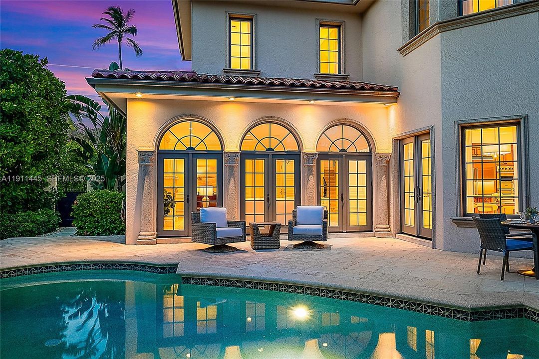 待售: $16,000,000 (4 贝兹, 4 浴室, 4195 平方英尺)