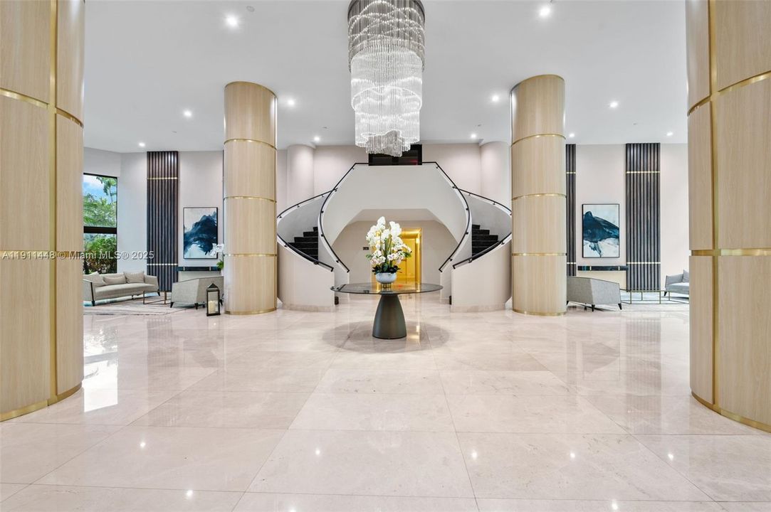 Active With Contract: $400,000 (2 beds, 2 baths, 1353 Square Feet)