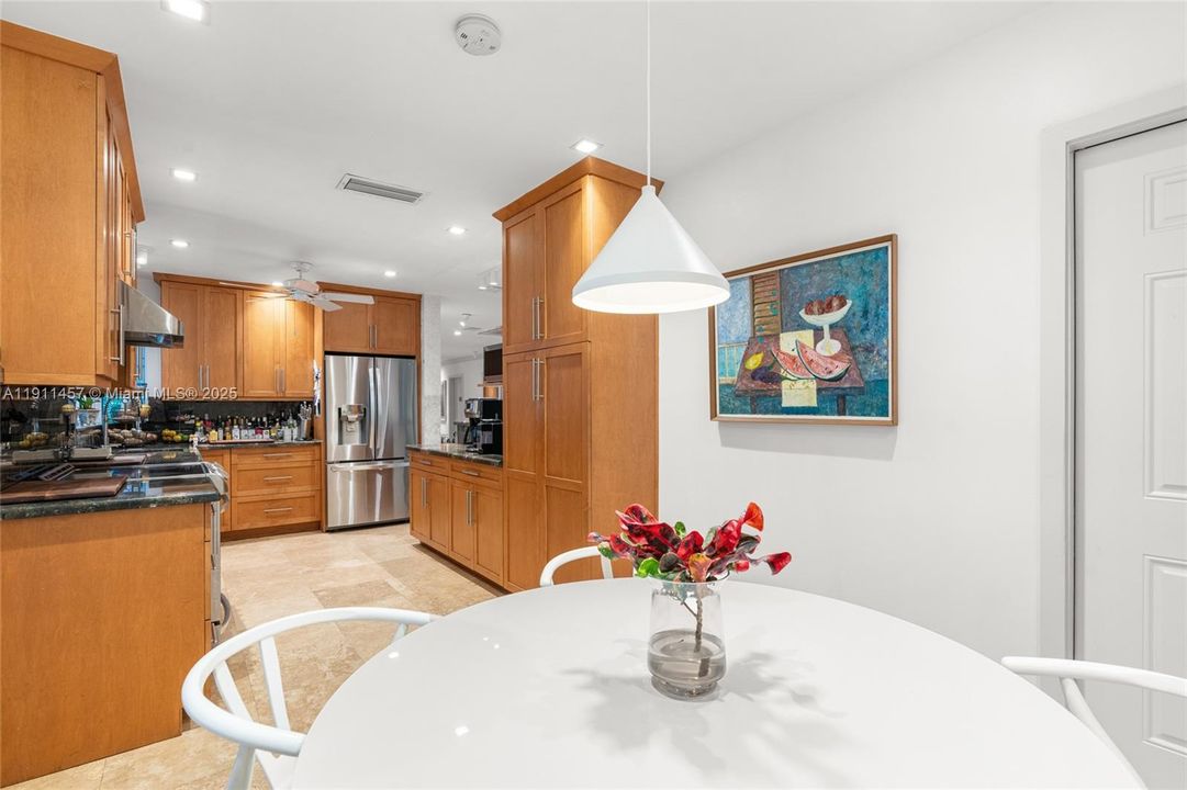 For Sale: $1,650,000 (3 beds, 2 baths, 1415 Square Feet)