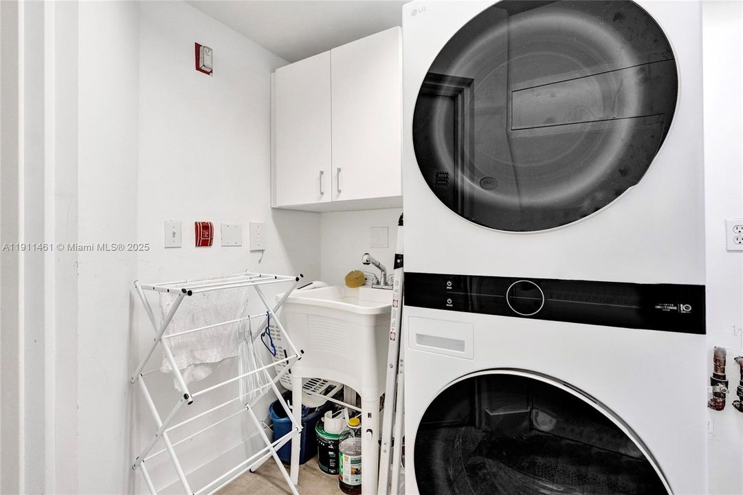 En Venta: $1,850,000 (3 camas, 2 baños, 1900 Pies cuadrados)