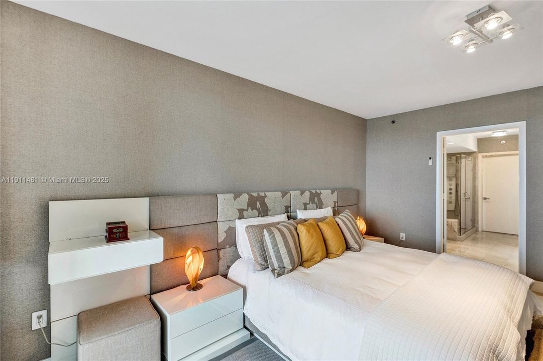 En Venta: $1,850,000 (3 camas, 2 baños, 1900 Pies cuadrados)