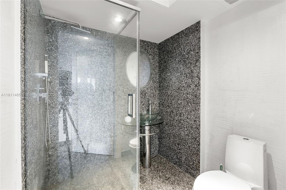 En Venta: $4,150,000 (3 camas, 3 baños, 4045 Pies cuadrados)