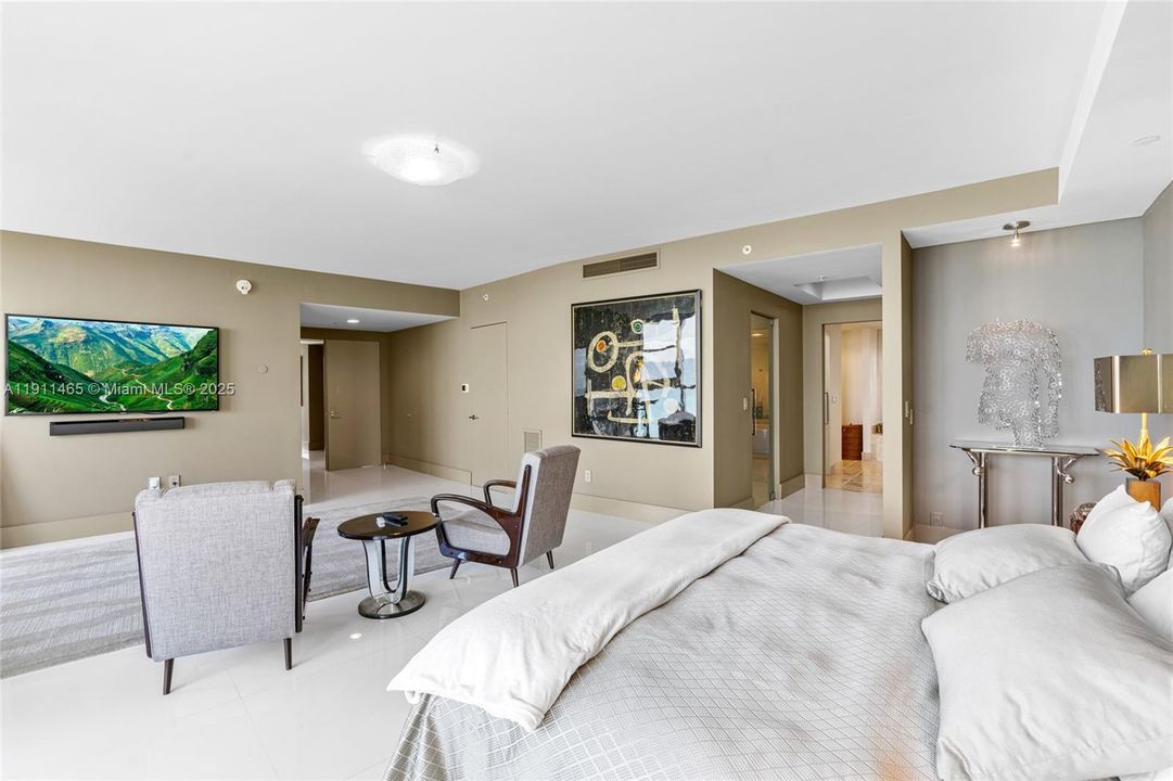 En Venta: $4,150,000 (3 camas, 3 baños, 4045 Pies cuadrados)