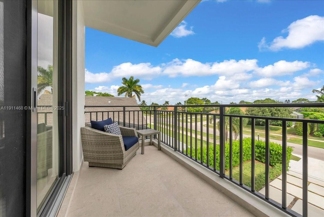 For Sale: $2,980,000 (4 beds, 4 baths, 5306 Square Feet)