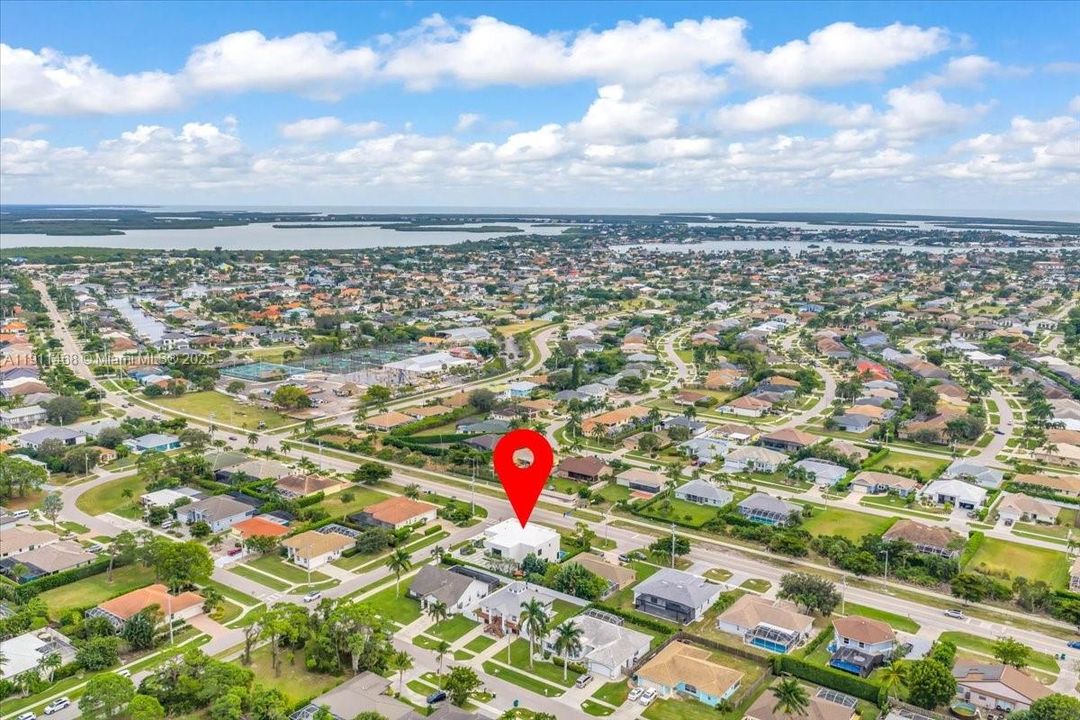 For Sale: $2,980,000 (4 beds, 4 baths, 5306 Square Feet)