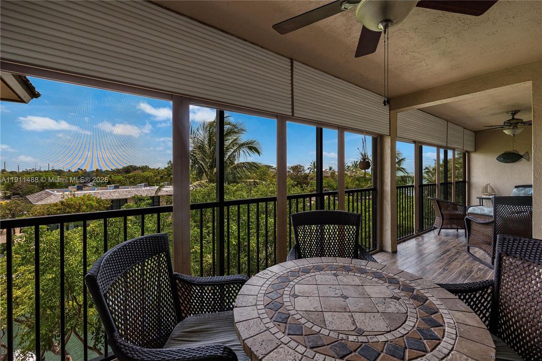 出租: $4,000 (2 贝兹, 2 浴室, 1278 平方英尺)