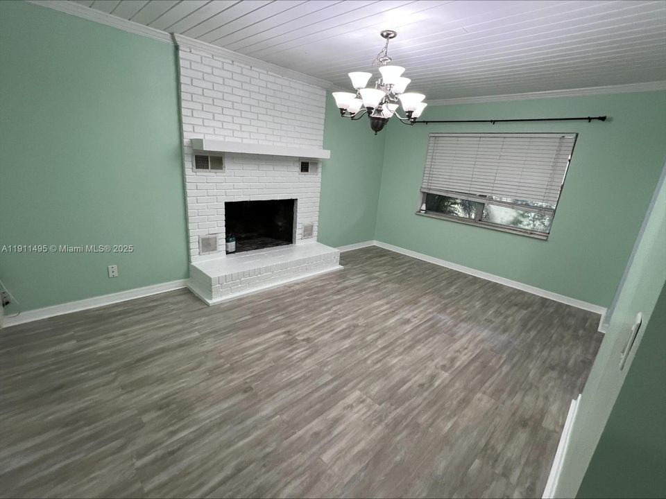 待售: $250,000 (3 贝兹, 2 浴室, 0 平方英尺)