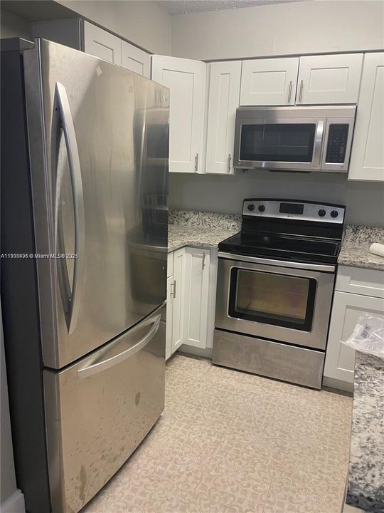 En Venta: $160,000 (2 camas, 1 baños, 840 Pies cuadrados)