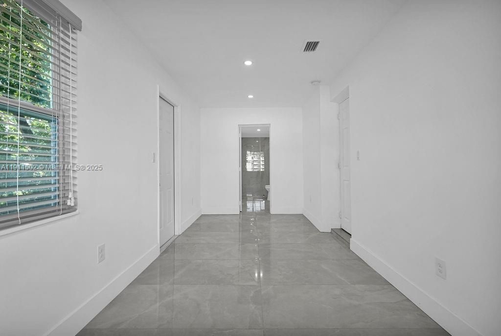 待售: $475,000 (3 贝兹, 2 浴室, 1104 平方英尺)