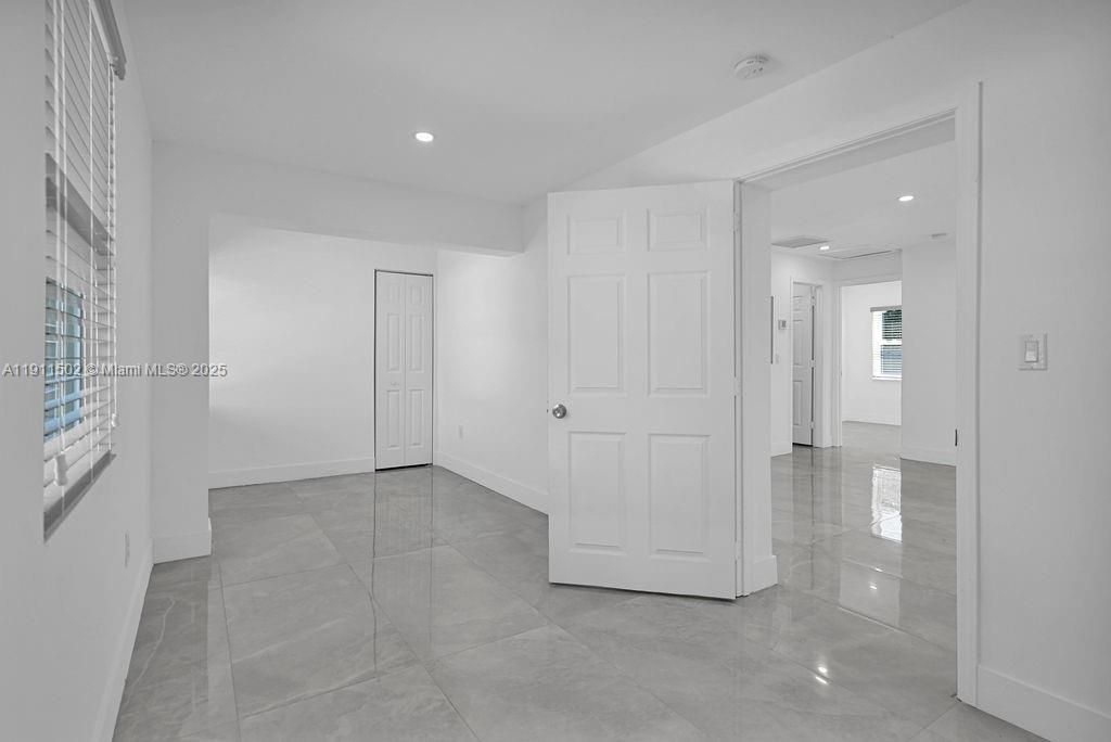 待售: $475,000 (3 贝兹, 2 浴室, 1104 平方英尺)