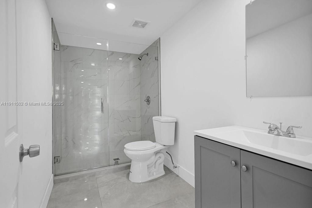 待售: $475,000 (3 贝兹, 2 浴室, 1104 平方英尺)