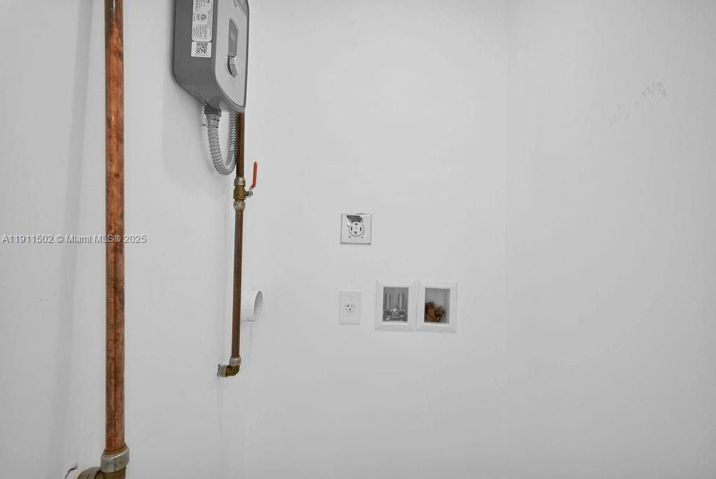 待售: $475,000 (3 贝兹, 2 浴室, 1104 平方英尺)