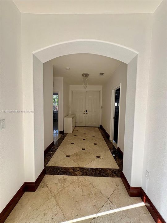 На продажу: $1,250,000 (5 спален, 4 ванн, 3636 Квадратных фут)