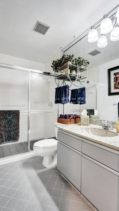 For Sale: $675,000 (3 beds, 2 baths, 2020 Square Feet)