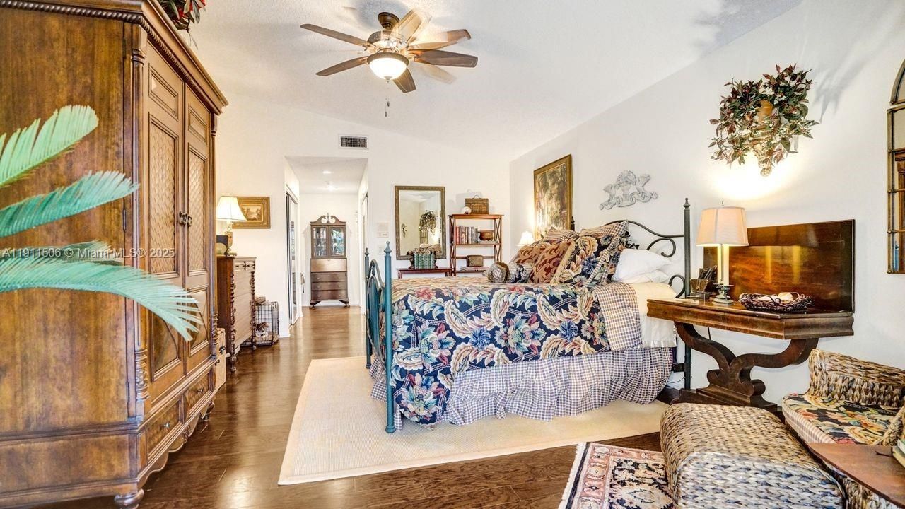 For Sale: $675,000 (3 beds, 2 baths, 2020 Square Feet)