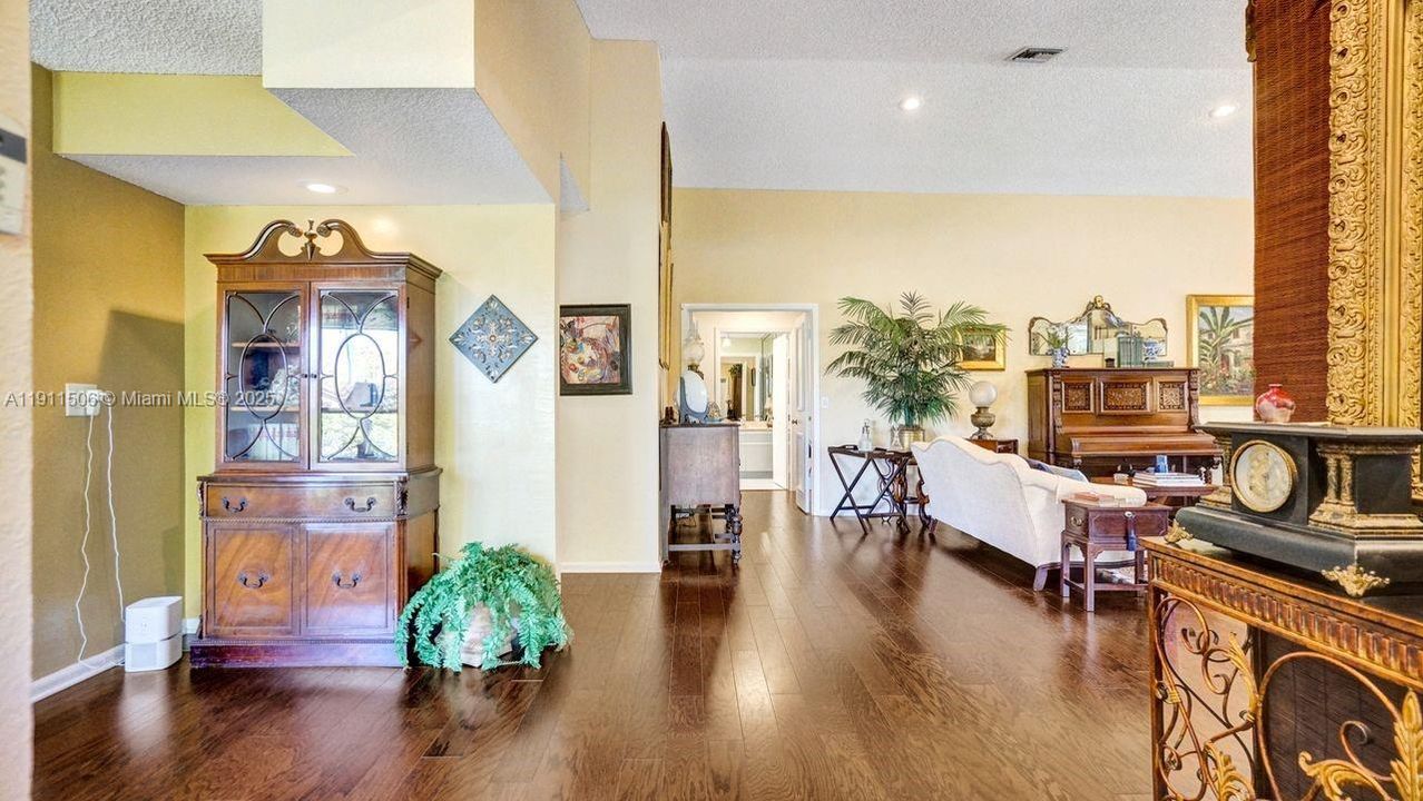 For Sale: $675,000 (3 beds, 2 baths, 2020 Square Feet)