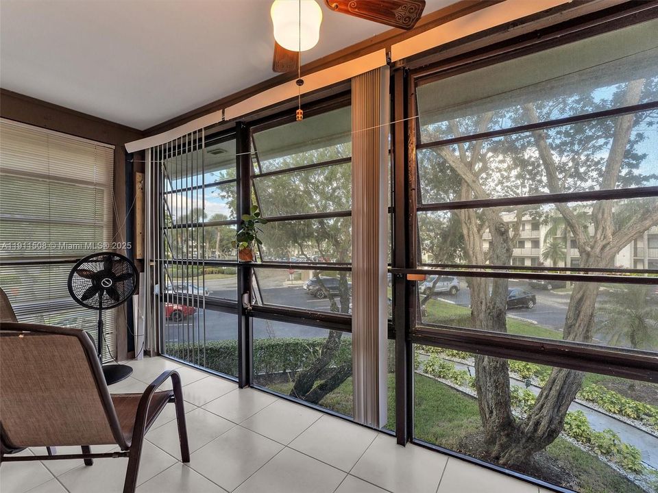 En Venta: $120,000 (2 camas, 2 baños, 827 Pies cuadrados)