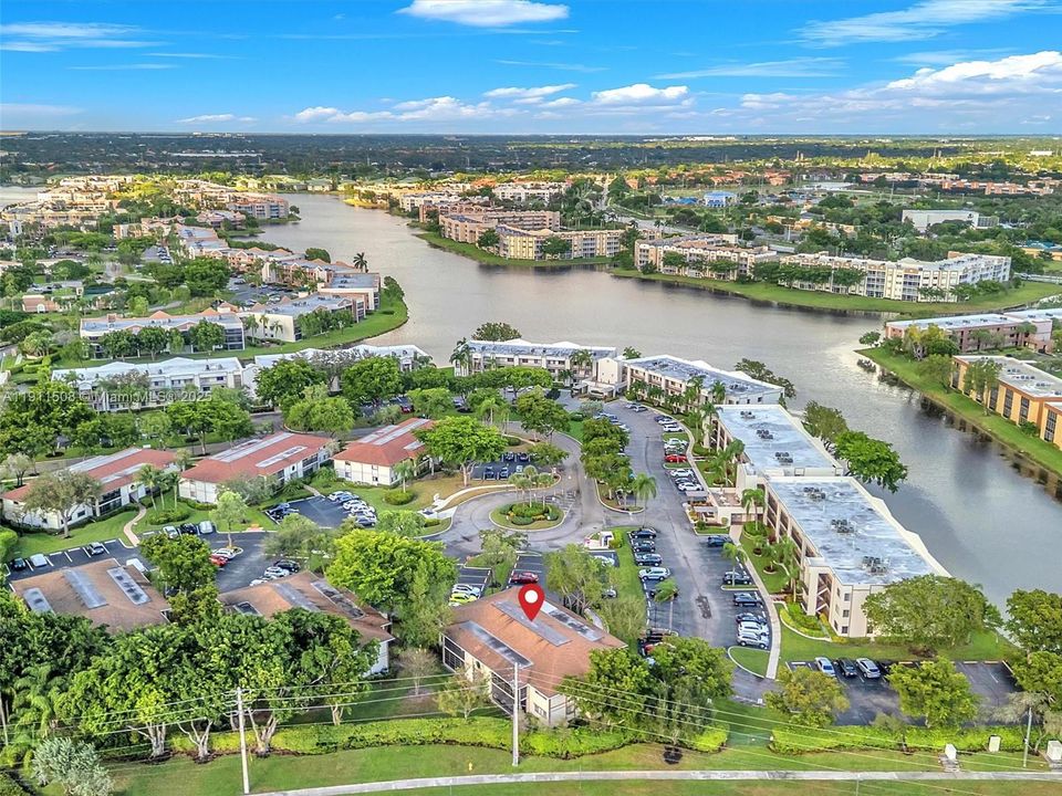 En Venta: $120,000 (2 camas, 2 baños, 827 Pies cuadrados)