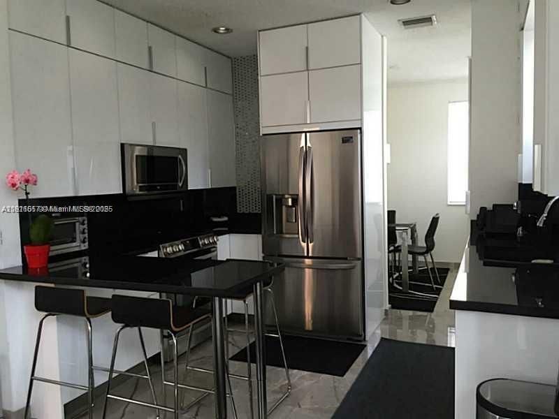 For Sale: $720,000 (3 beds, 2 baths, 1620 Square Feet)