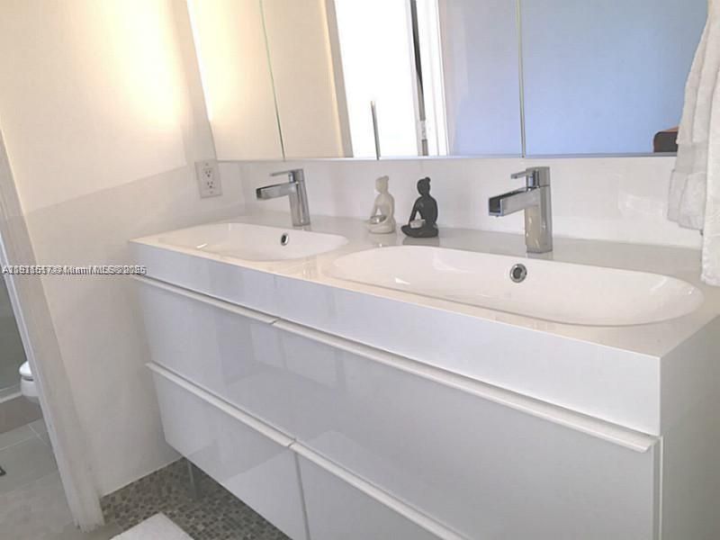 For Sale: $720,000 (3 beds, 2 baths, 1620 Square Feet)