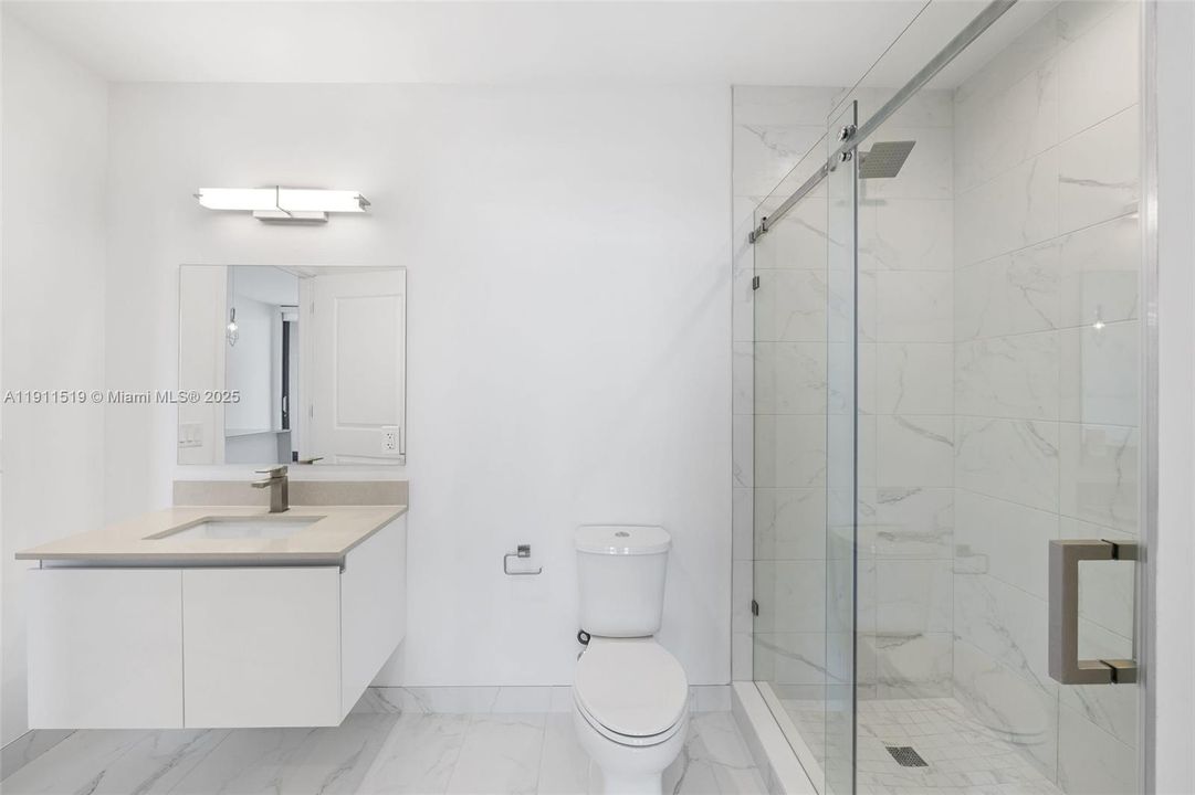 Activo con contrato: $2,875 (1 camas, 1 baños, 859 Pies cuadrados)