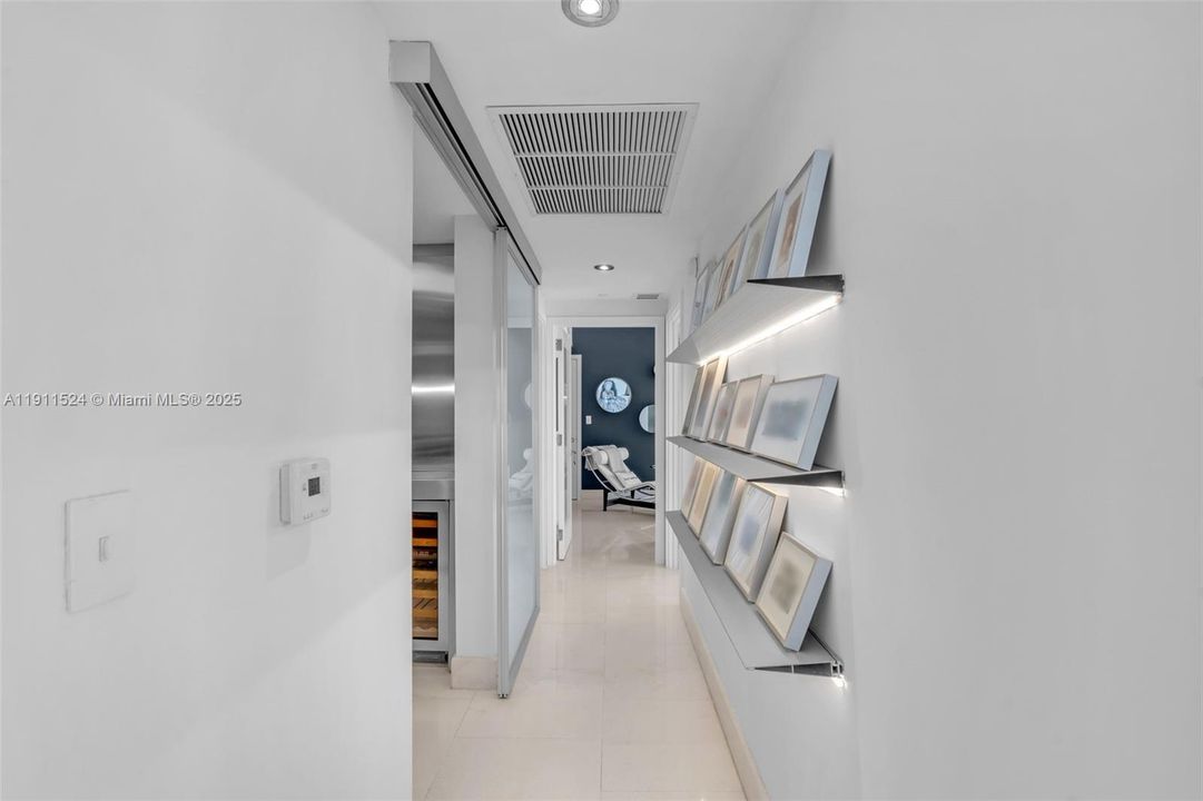 For Sale: $3,250,000 (3 beds, 3 baths, 2024 Square Feet)