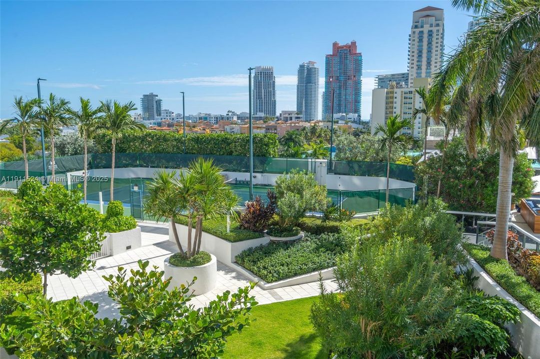 For Sale: $3,250,000 (3 beds, 3 baths, 2024 Square Feet)