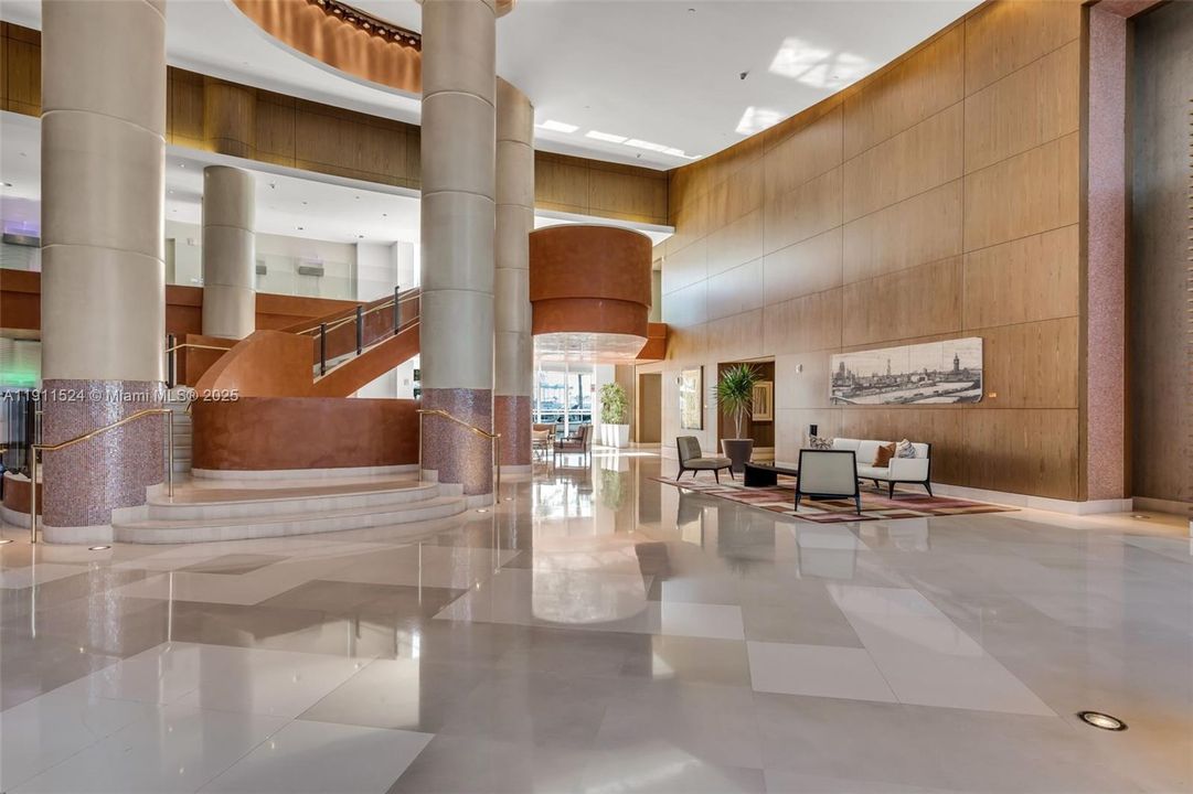 For Sale: $3,250,000 (3 beds, 3 baths, 2024 Square Feet)