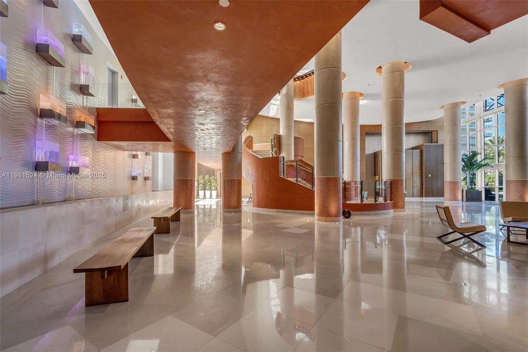 For Sale: $3,250,000 (3 beds, 3 baths, 2024 Square Feet)