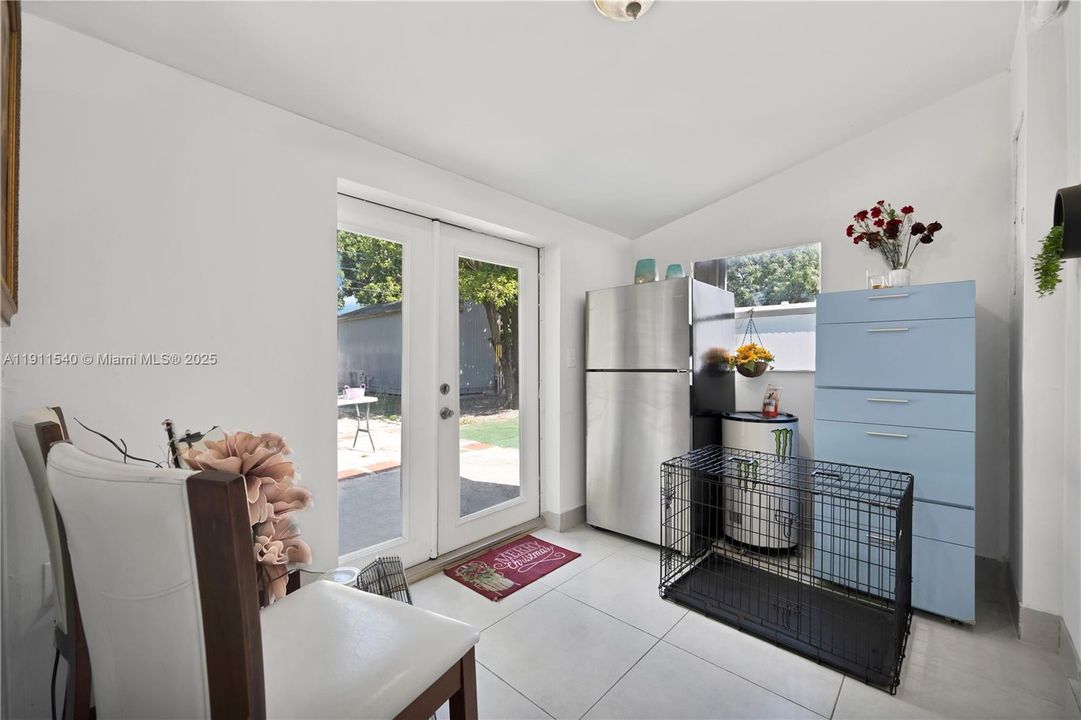 待售: $520,000 (3 贝兹, 2 浴室, 1317 平方英尺)