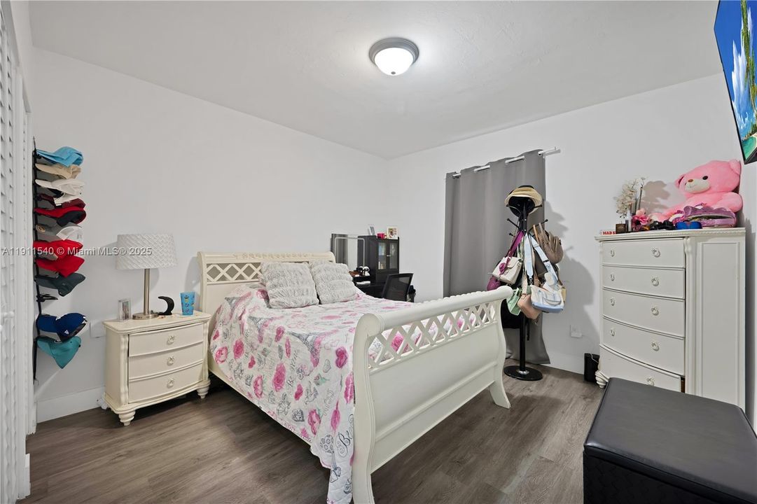 待售: $520,000 (3 贝兹, 2 浴室, 1317 平方英尺)