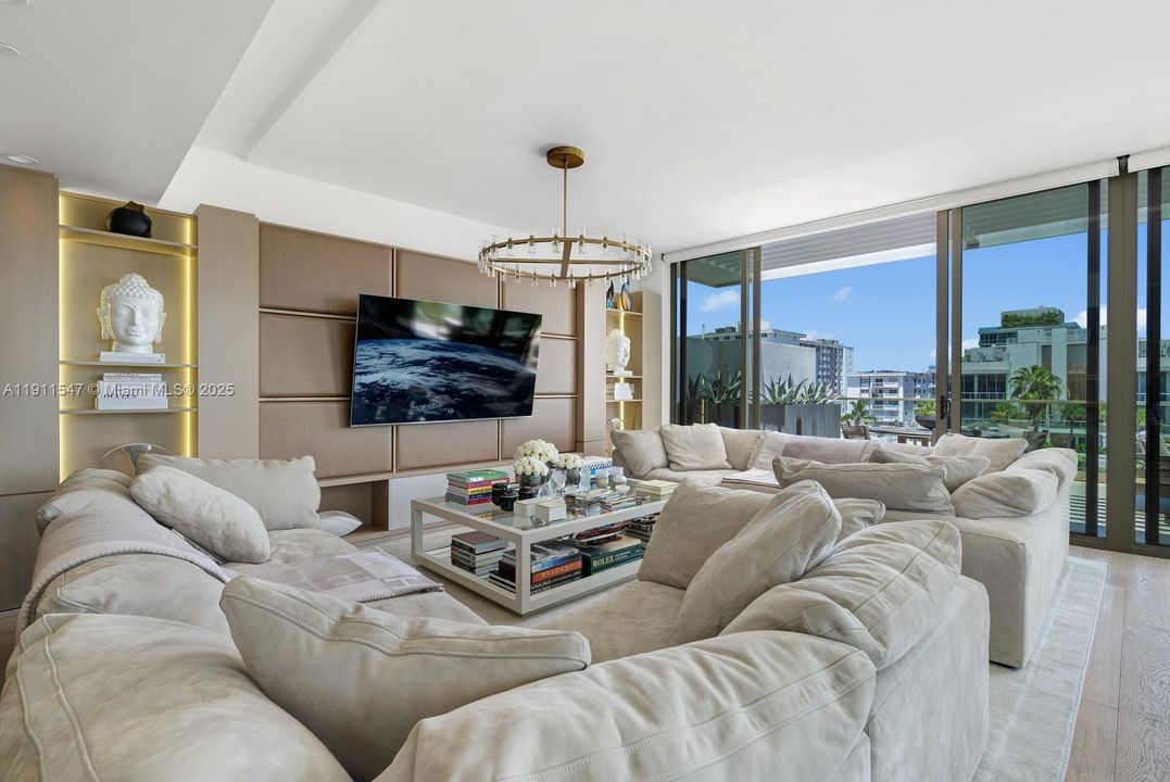 待售: $8,800,000 (4 贝兹, 4 浴室, 3705 平方英尺)