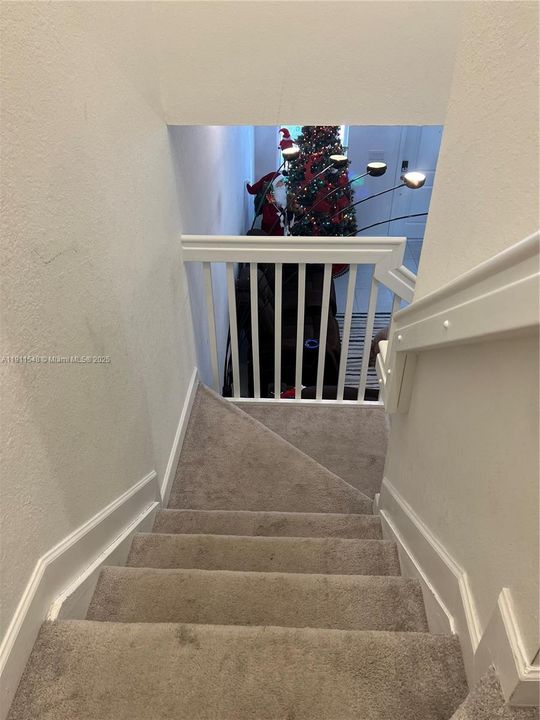 出租: $3,500 (4 贝兹, 2 浴室, 1820 平方英尺)