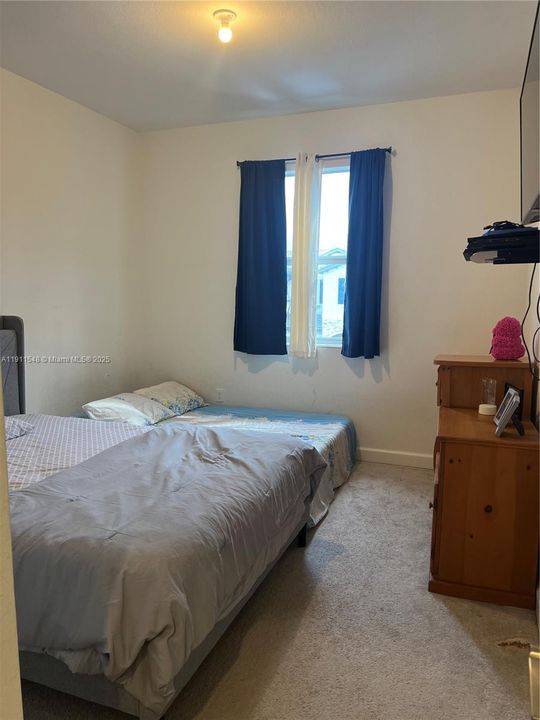 出租: $3,500 (4 贝兹, 2 浴室, 1820 平方英尺)