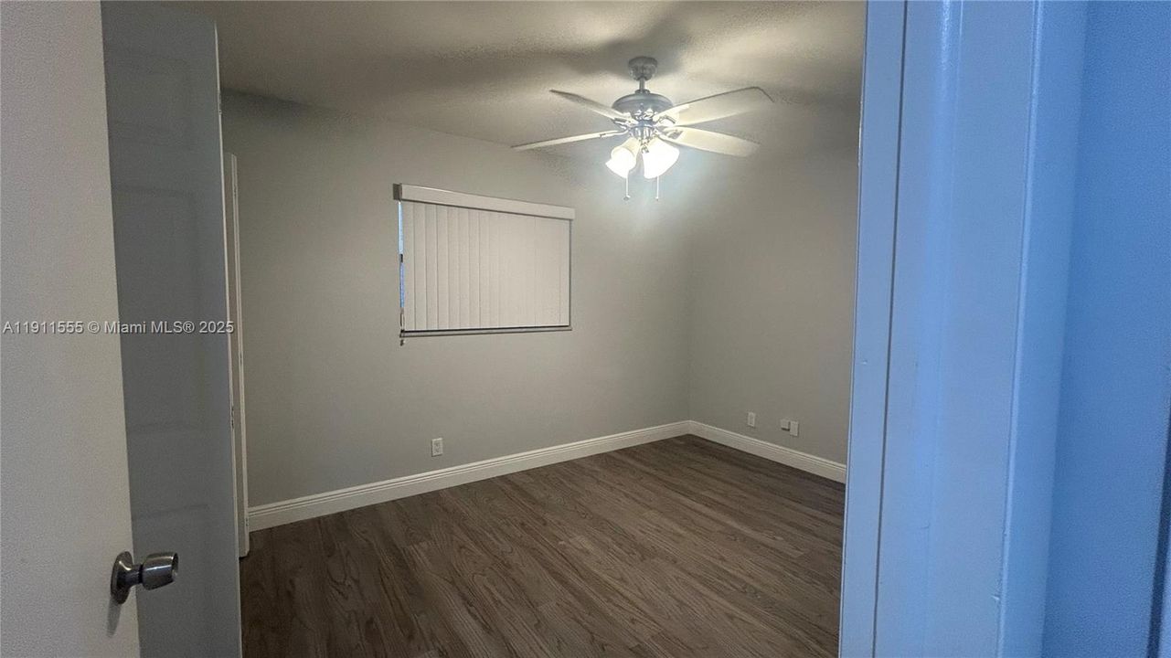 Active With Contract: $2,100 (2 beds, 2 baths, 995 Square Feet)