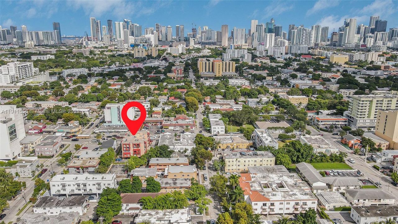 最近租的: $2,250 (2 贝兹, 2 浴室, 907 平方英尺)