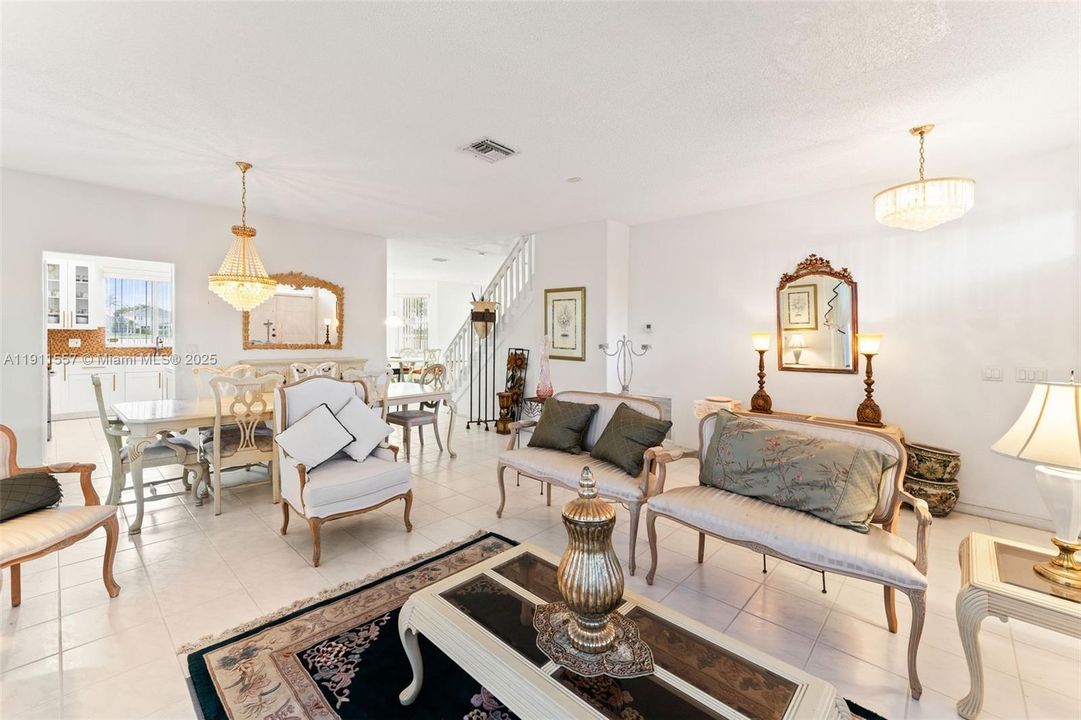 待售: $987,500 (4 贝兹, 3 浴室, 2846 平方英尺)